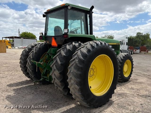 Image of John Deere 4760 equipment image 4
