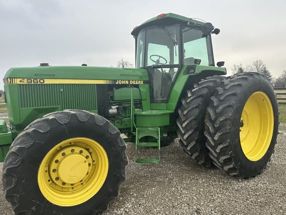 Image of John Deere 4960 equipment image 1