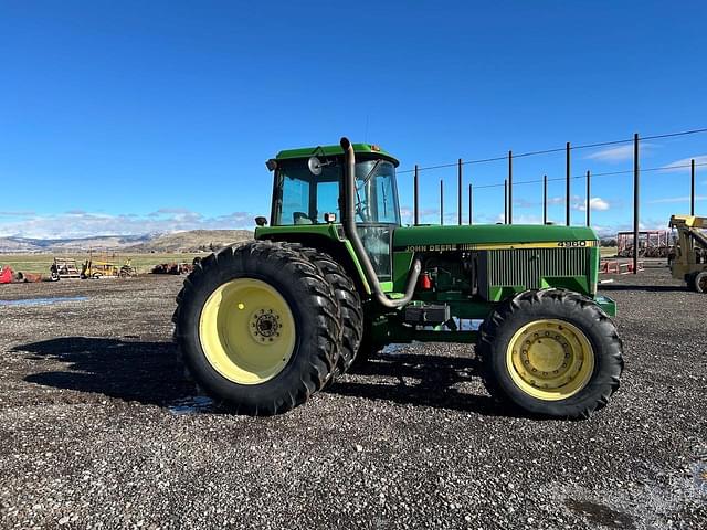 Image of John Deere 4960 equipment image 2