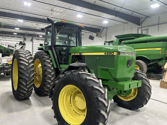 Image of John Deere 4960 Image 1