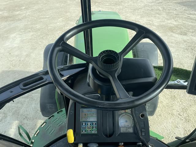 Image of John Deere 4960 equipment image 4