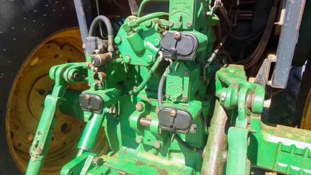 Image of John Deere 4960 equipment image 4