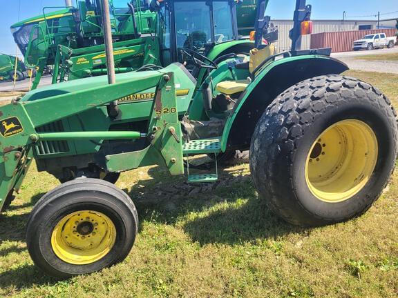 Image of John Deere 5300 equipment image 2