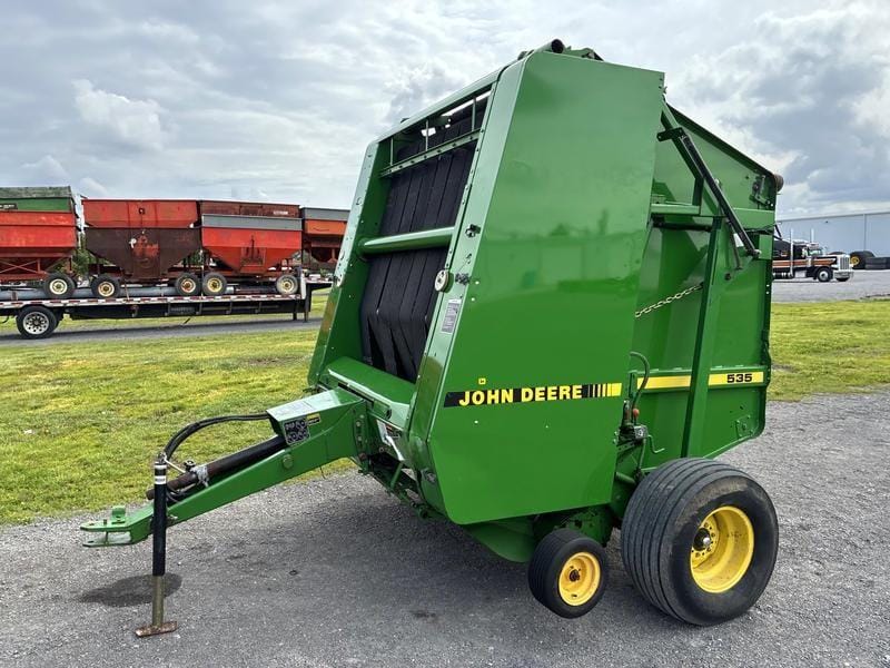 1994 John Deere 535 Equipment Image0