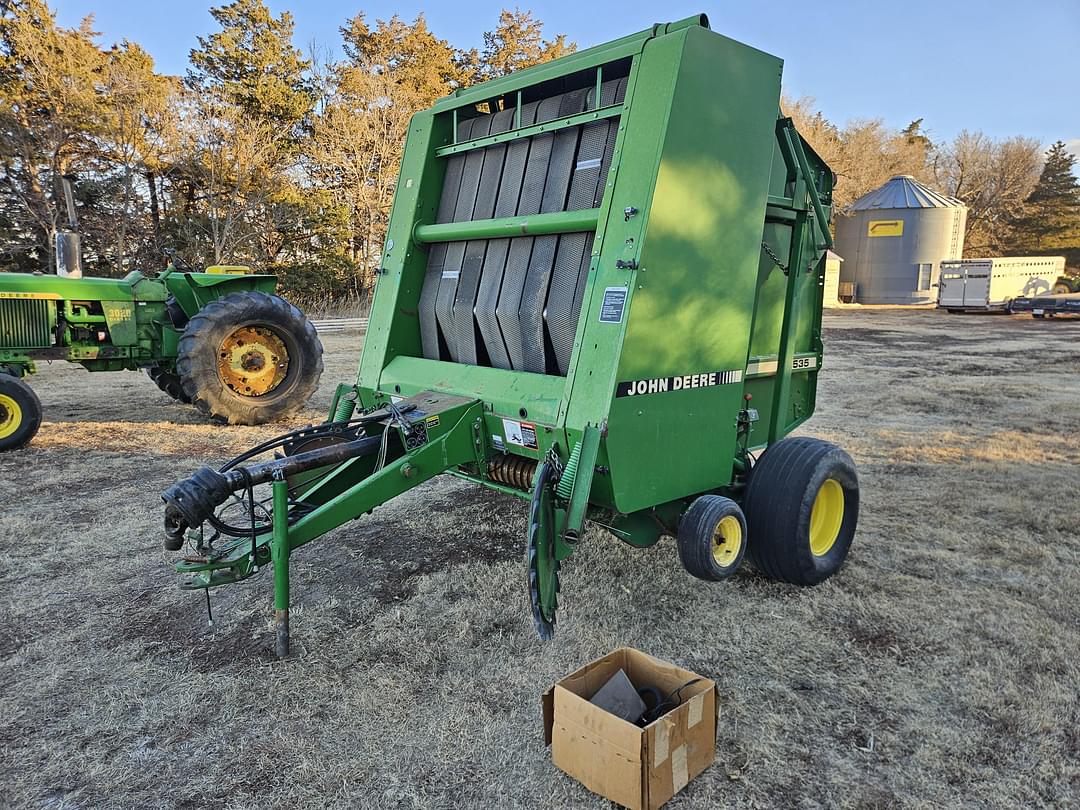 Image of John Deere 535 Primary image