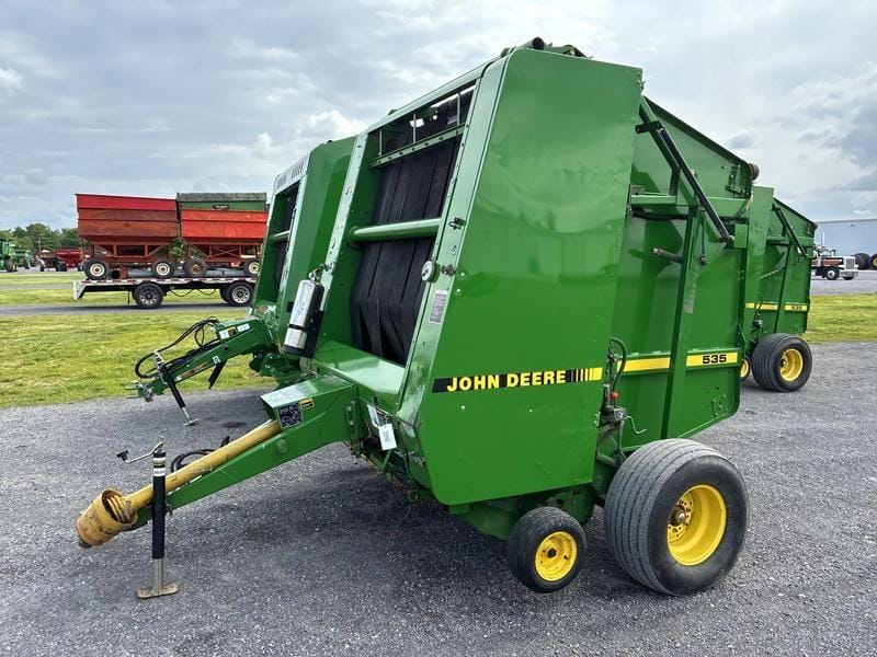 1994 John Deere 535 Equipment Image0