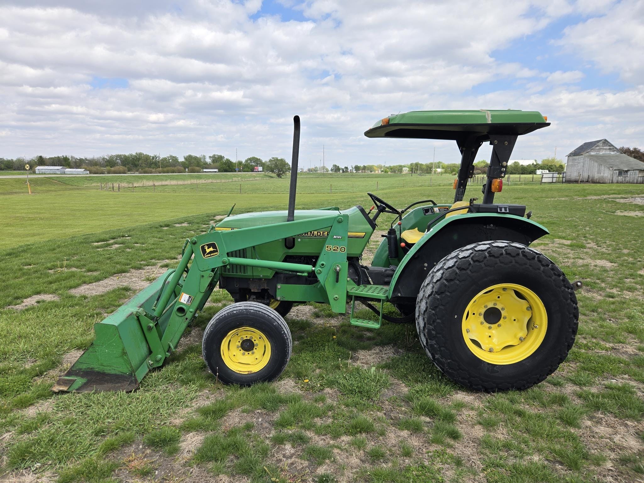 1994 John Deere 5400 Equipment Image0