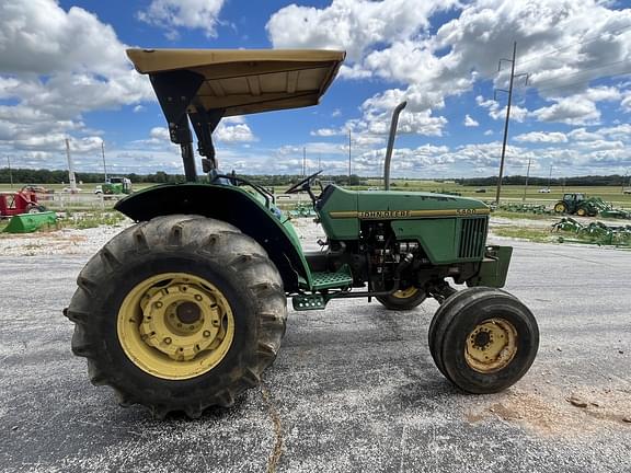 Image of John Deere 5400 equipment image 3