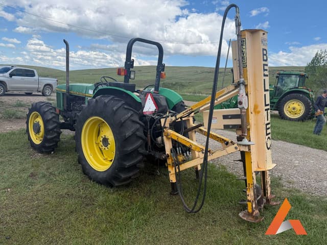 Image of John Deere 5400 equipment image 2