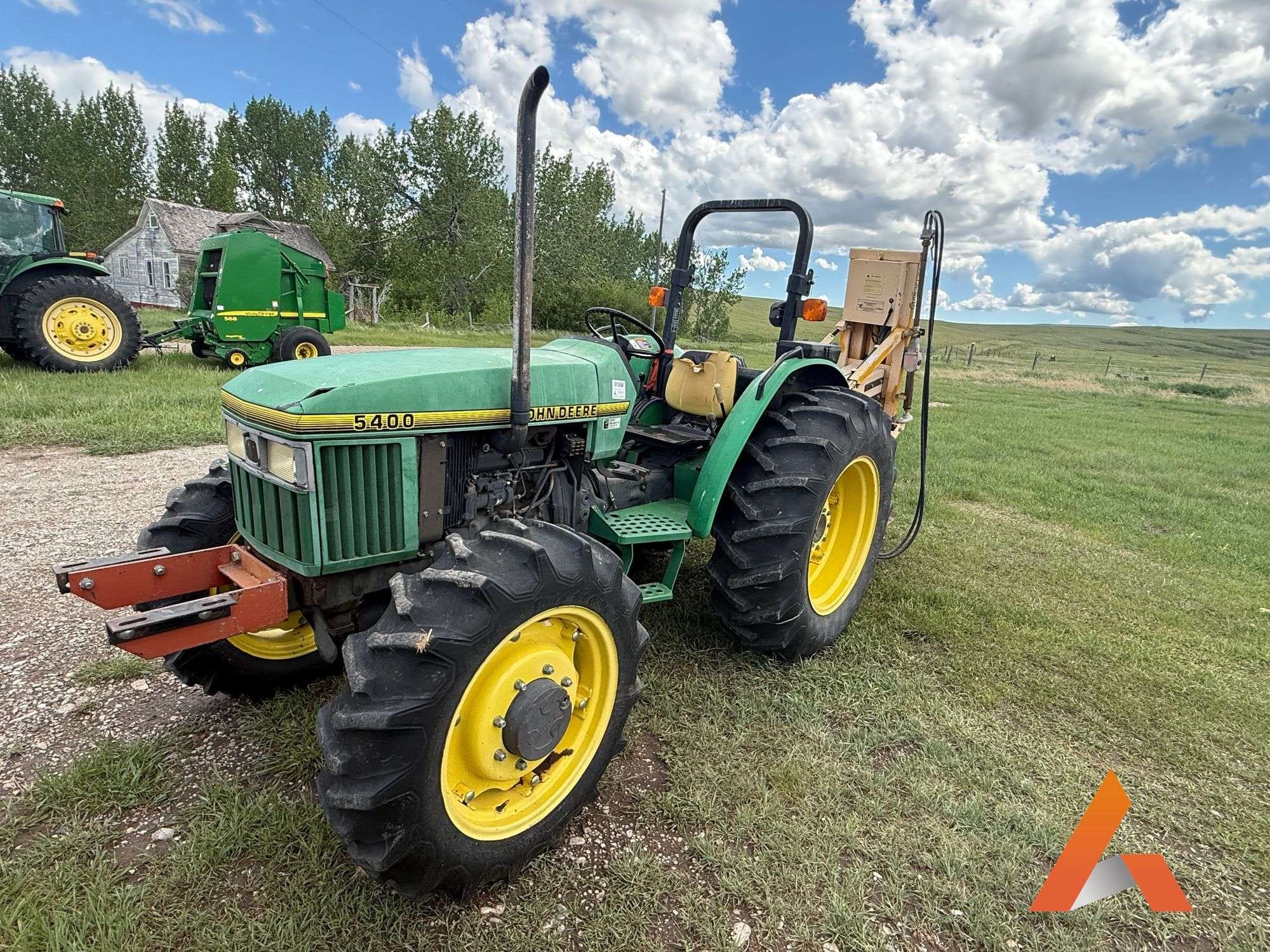 1994 John Deere 5400 Equipment Image0