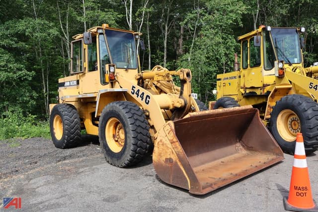 Image of John Deere 544G equipment image 1