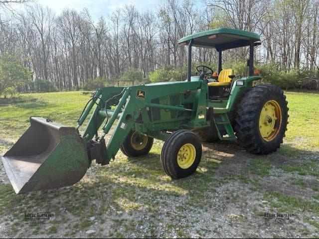 Image of John Deere 6400 equipment image 1