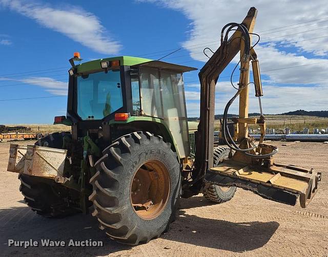 Image of John Deere 6400 equipment image 4