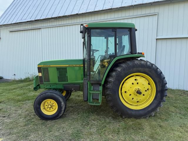 Image of John Deere 6400 equipment image 1