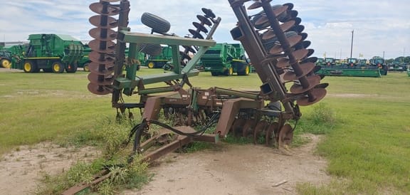Main image John Deere 650