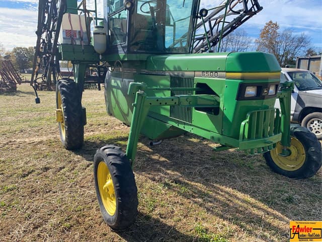 Image of John Deere 6500 equipment image 3