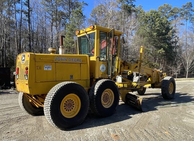 Image of John Deere 670B equipment image 3