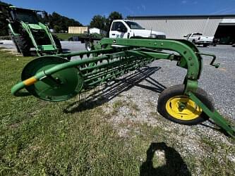 Image of John Deere 672 Image 0