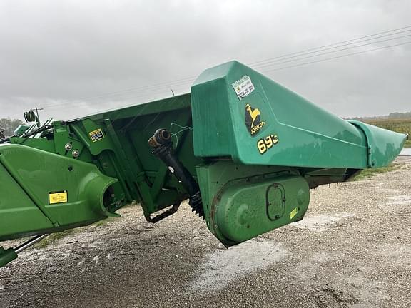 Image of John Deere 693 equipment image 4