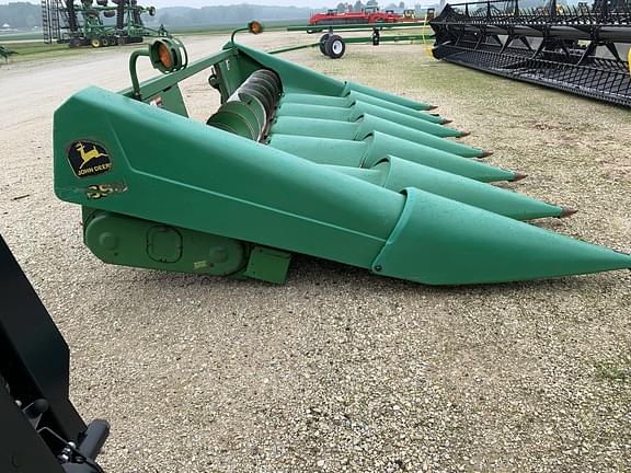 Image of John Deere 693 equipment image 1