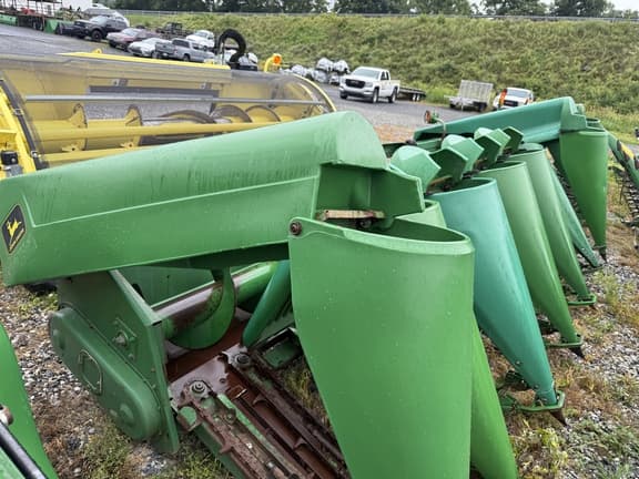 Image of John Deere 693 equipment image 1
