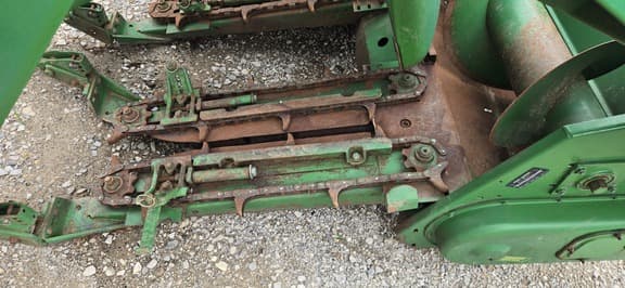 Image of John Deere 693 equipment image 4