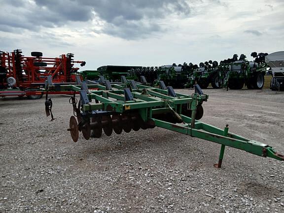 Image of John Deere 714 equipment image 1