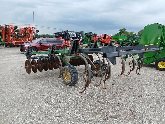 Image of John Deere 714 equipment image 4