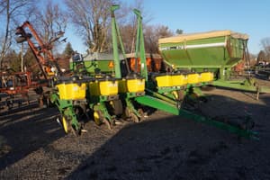 1994 John Deere 7200 Image