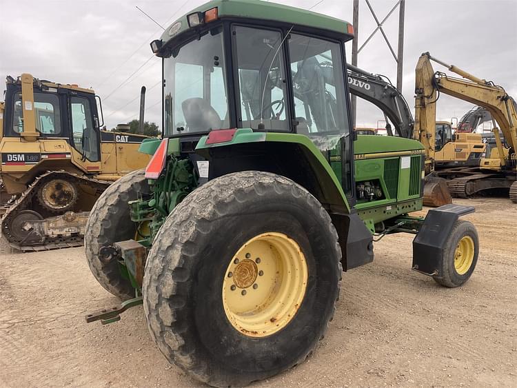 Main image John Deere 7200 3