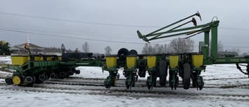 Main image John Deere 7200