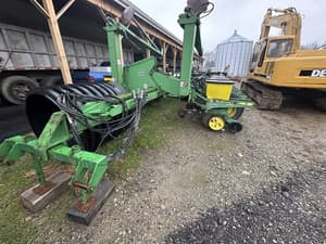 1994 John Deere 7200 Image