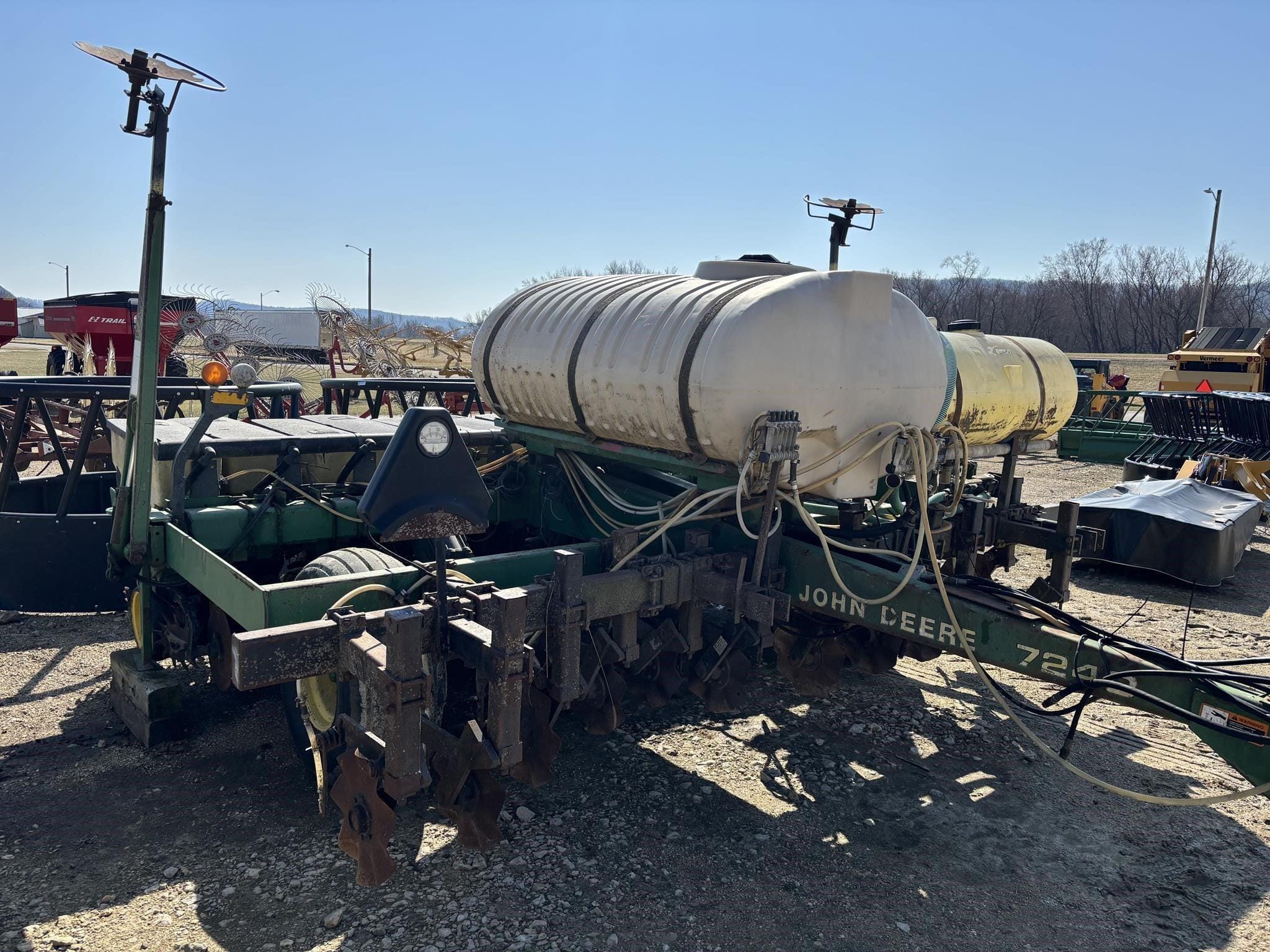 1994 John Deere 7240 Equipment Image0
