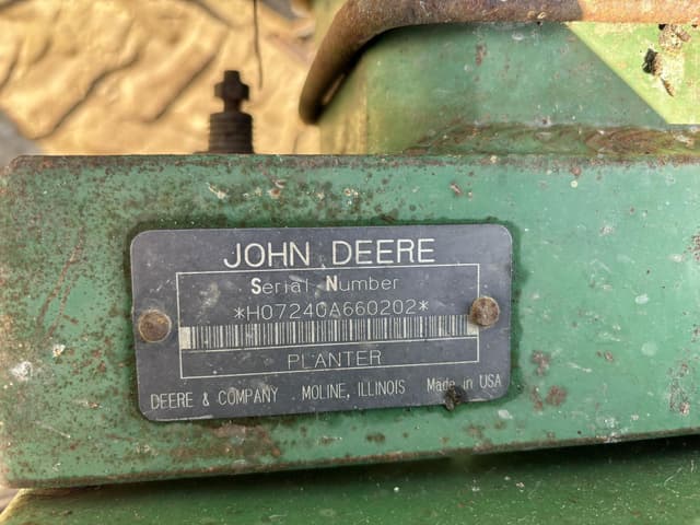 Image of John Deere 7240 equipment image 4