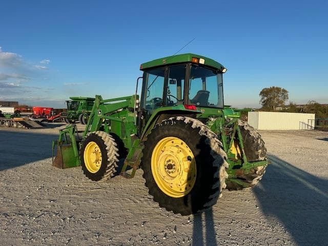 Image of John Deere 7400 equipment image 2