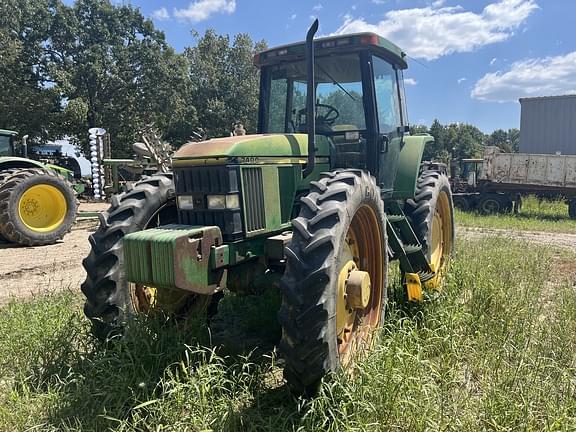 Image of John Deere 7400 equipment image 1