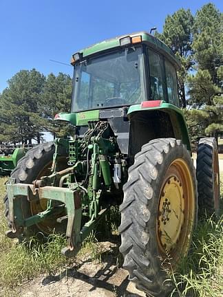 Image of John Deere 7400 equipment image 2