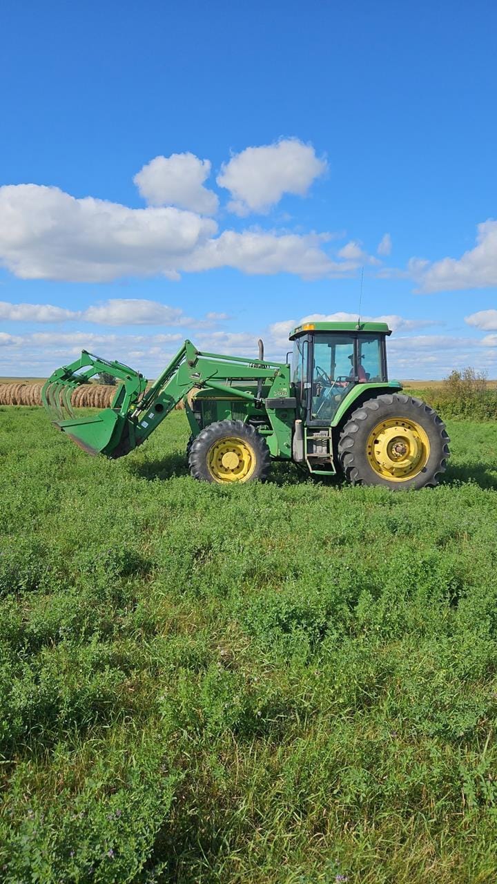 1994 John Deere 7400 Equipment Image0