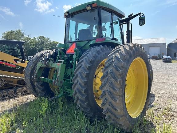 Image of John Deere 7400 equipment image 3