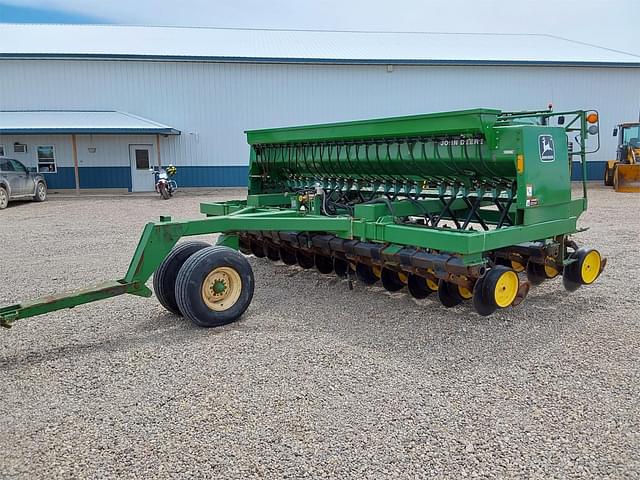 Image of John Deere 750 equipment image 1