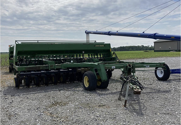 Image of John Deere 750 equipment image 1