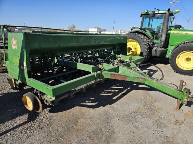 Image of John Deere 750 equipment image 1