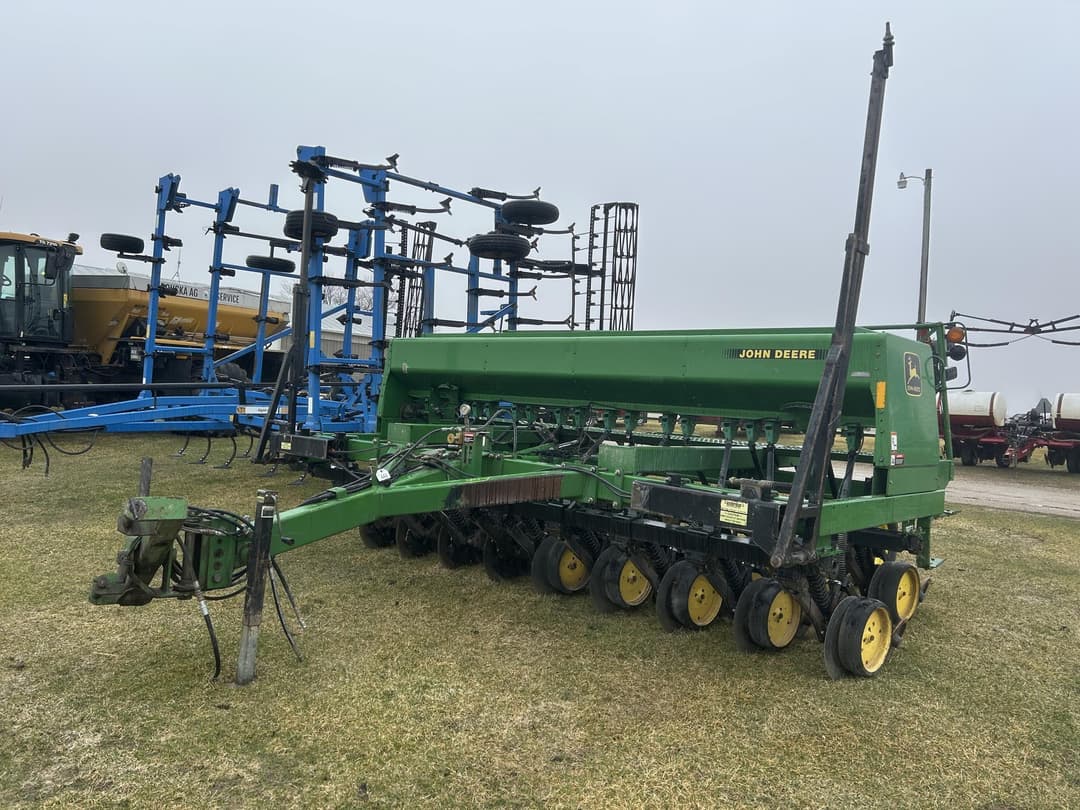 Image of John Deere 750 Primary image