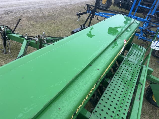 Image of John Deere 750 equipment image 4