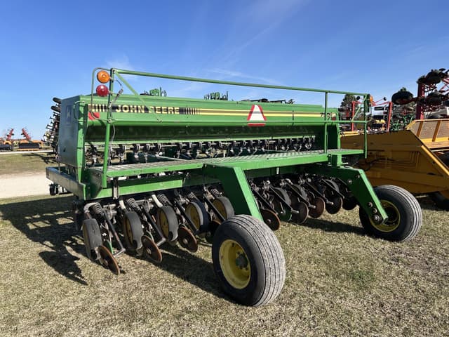 Image of John Deere 750 equipment image 3