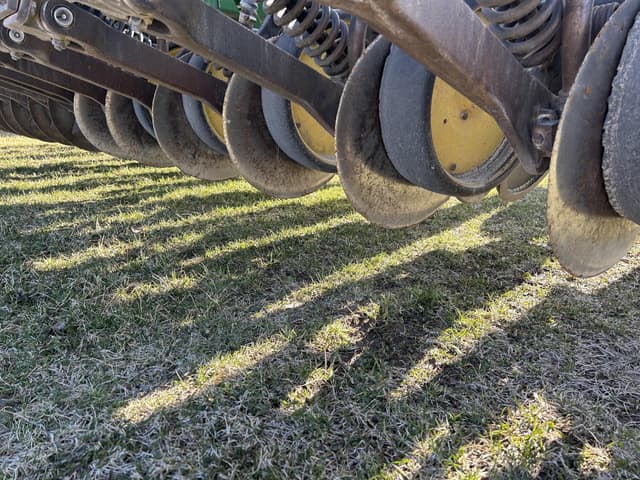 Image of John Deere 750 equipment image 2