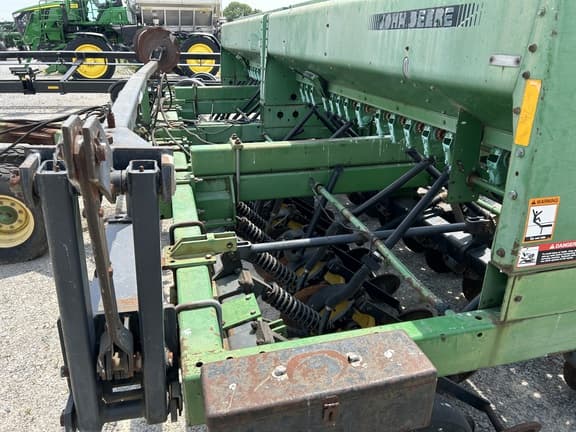 Image of John Deere 750 equipment image 4