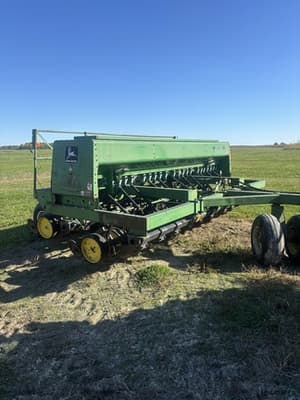 1994 John Deere 750 Image