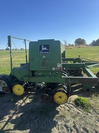 Image of John Deere 750 equipment image 3