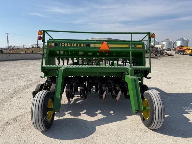 Image of John Deere 750 equipment image 3